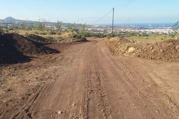 Trabajos de adecentamiento de la vía de Rosiana (Foto TA)